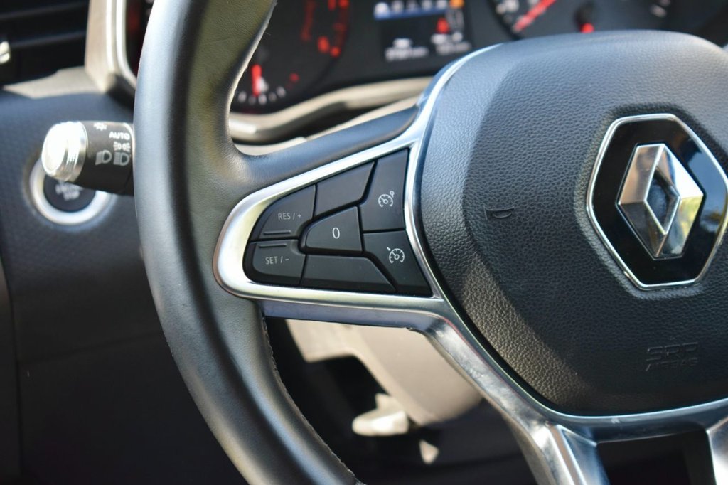 Used Renault Clio 2020 for sale - 76202143: Photo 29