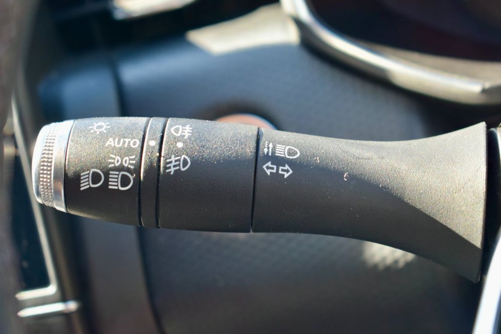 Used Renault Clio 2020 for sale - 76202143: Photo 32