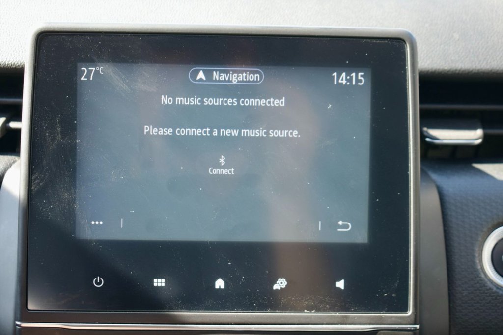 Used Renault Clio 2020 for sale - 76202143: Photo 42