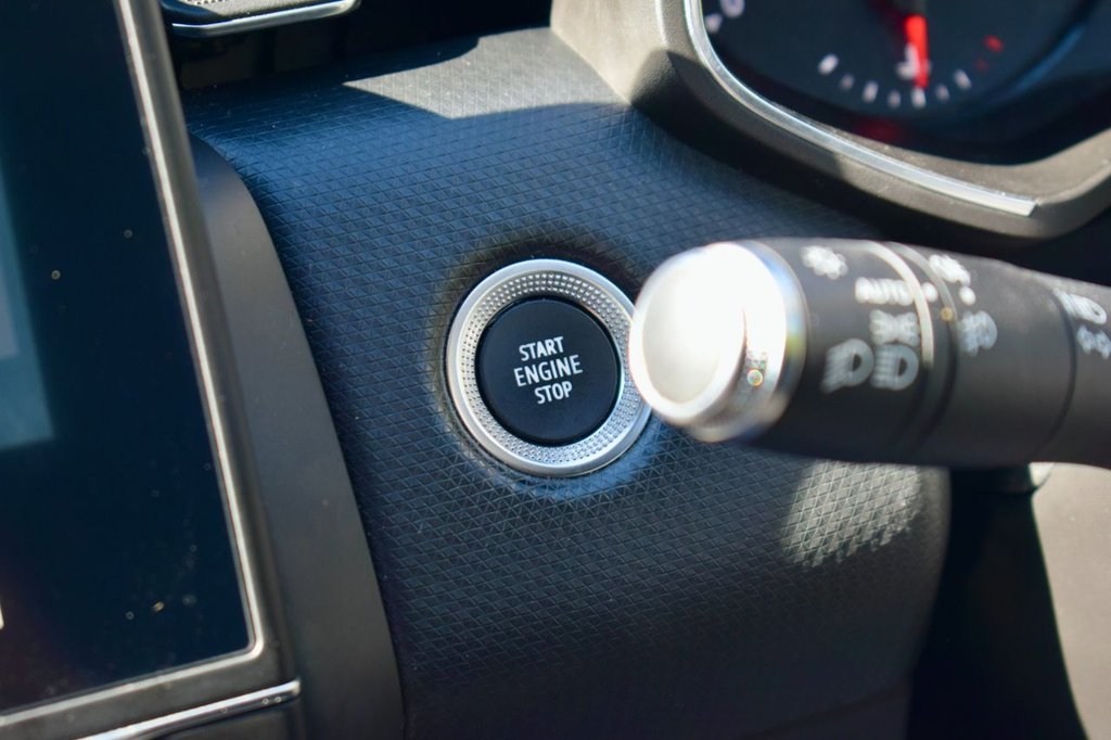 Used Renault Clio 2020 for sale - 76202143: Photo 46