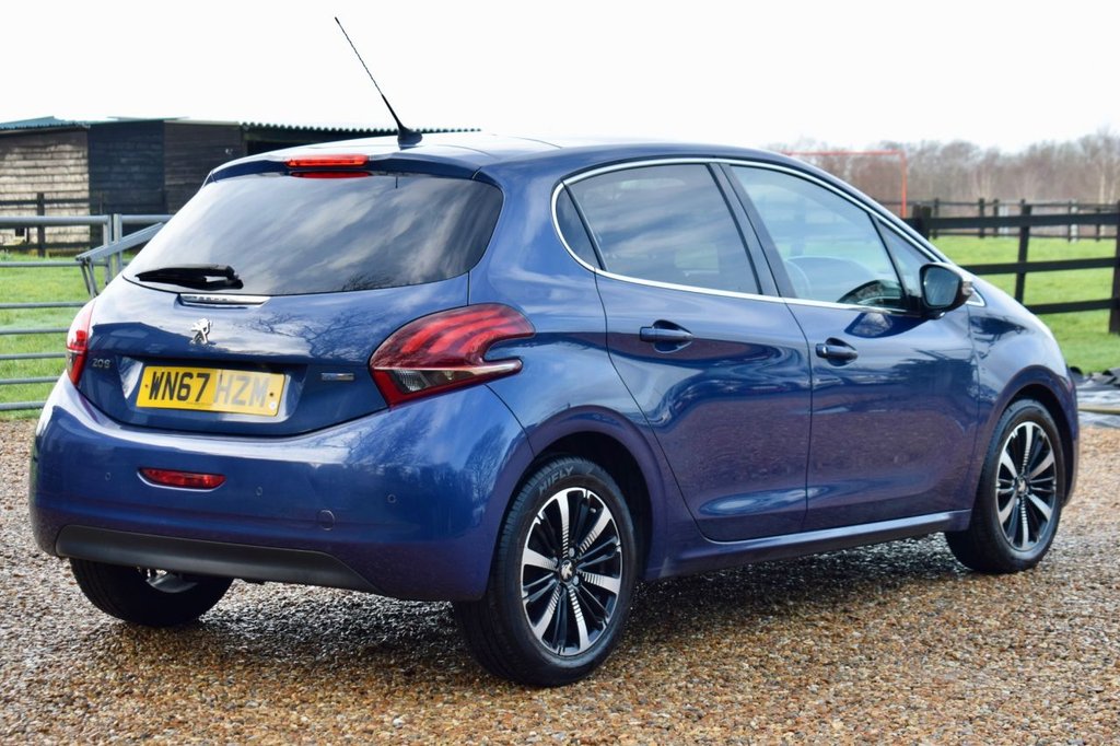 Used Peugeot 208 2017 for sale - 77383968: Photo 15