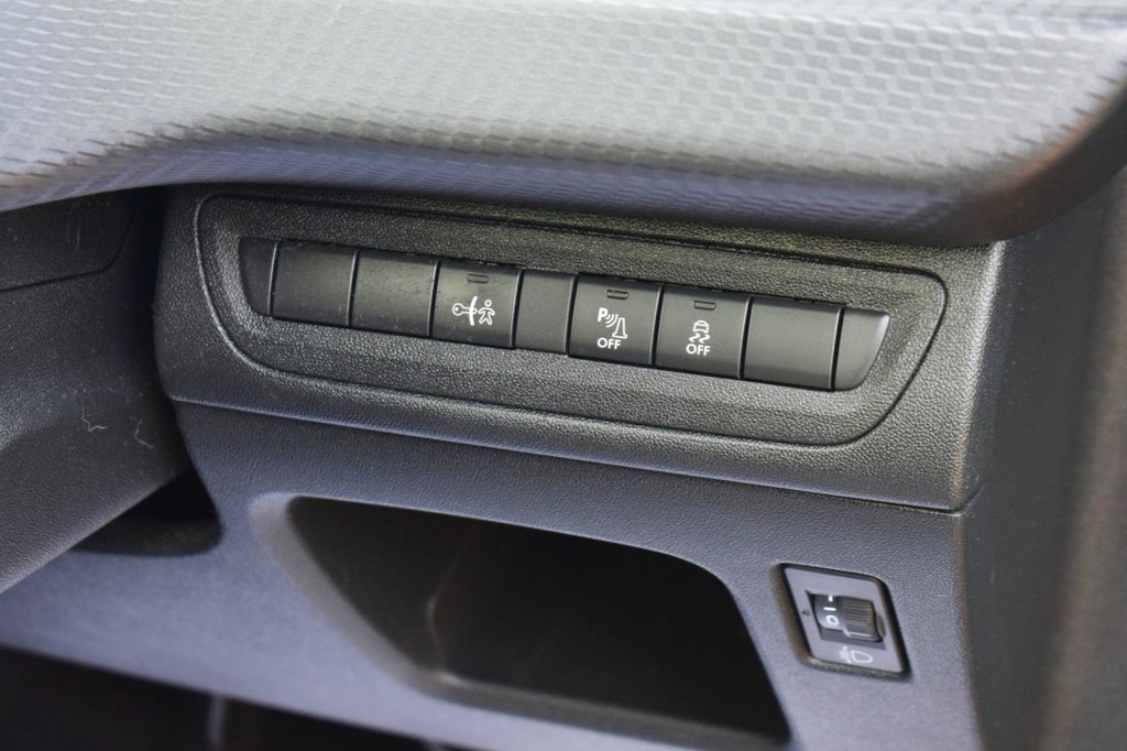 Used Peugeot 208 2017 for sale - 77383968: Photo 23