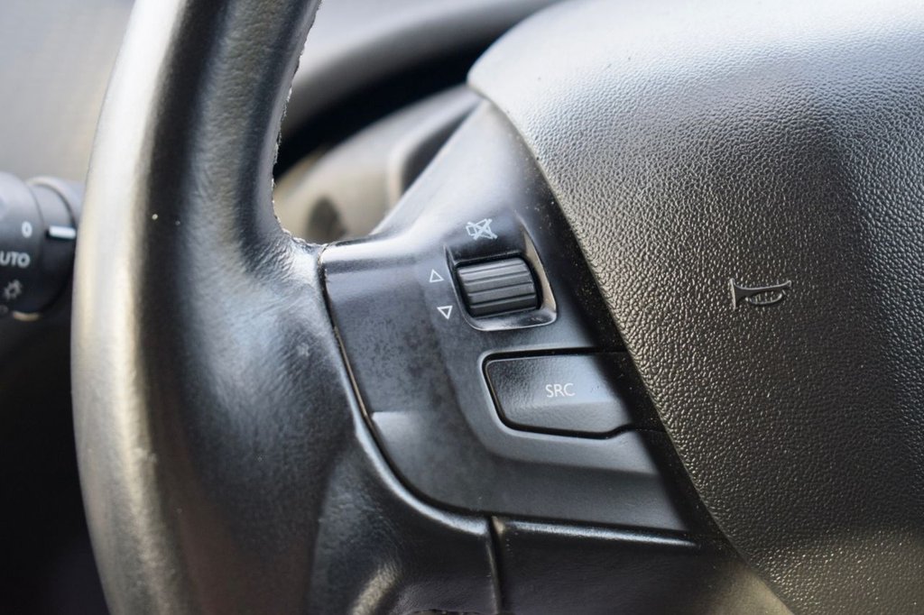 Used Peugeot 208 2017 for sale - 77383968: Photo 45