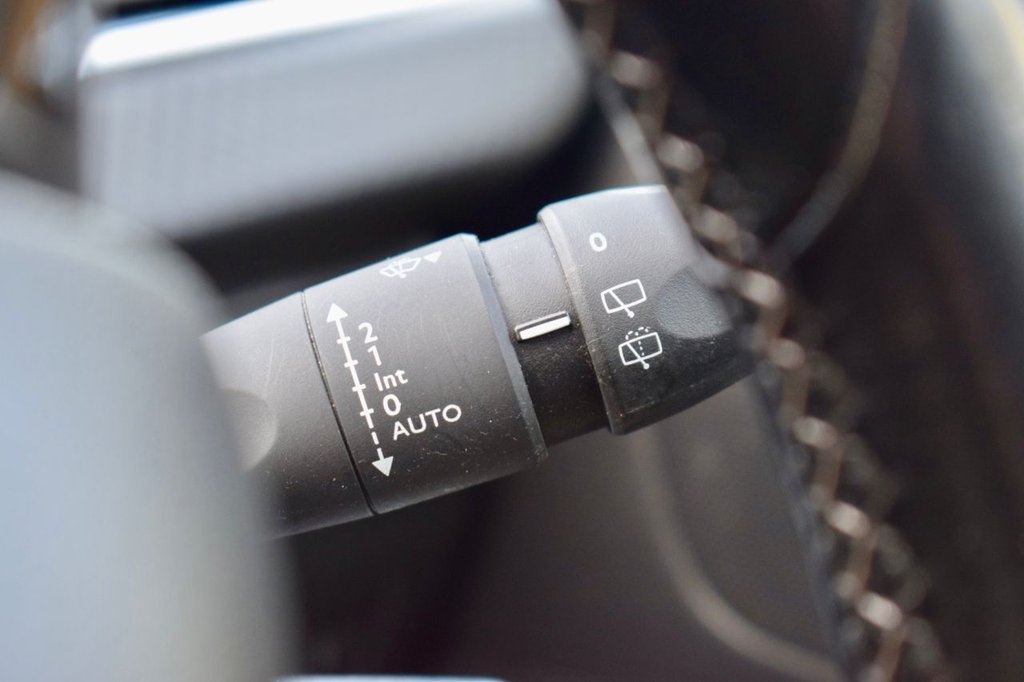 Used Peugeot 208 2017 for sale - 77383968: Photo 47