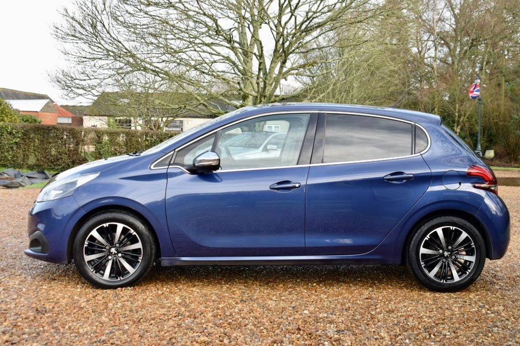 Used Peugeot 208 2017 for sale - 77383968: Photo 7
