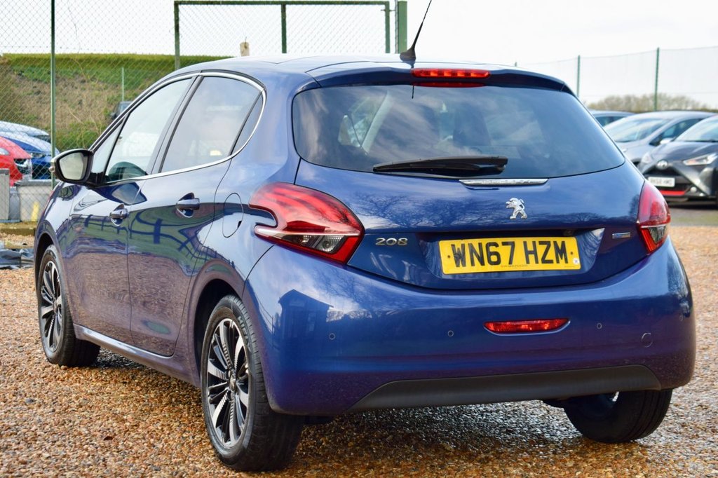 Used Peugeot 208 2017 for sale - 77383968: Photo 8