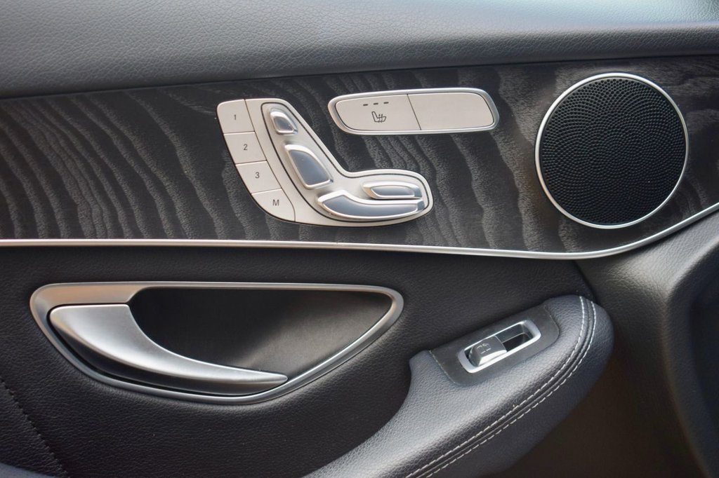 Used Mercedes-Benz GLC 2017 for sale - 77302164: Photo 35