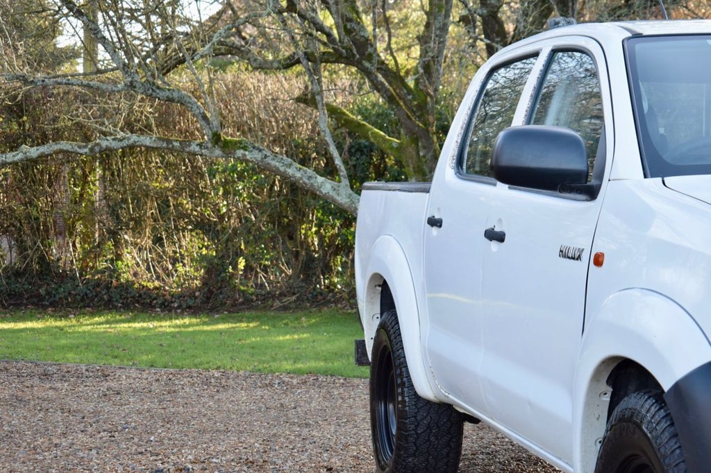 Used Toyota Hilux 2016 for sale - 77089346: Photo 16