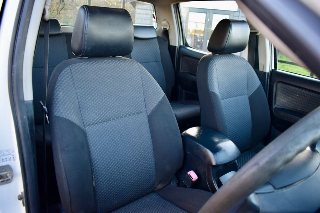 Used Toyota Hilux 2016 for sale - 77089346: Photo 28