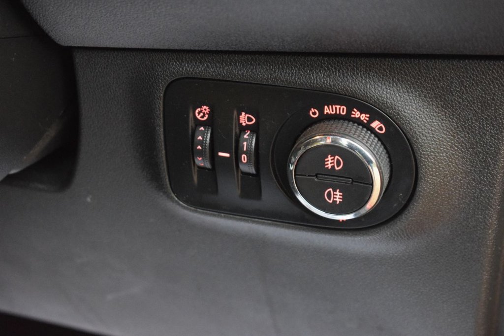 Used Vauxhall Corsa 2016 for sale - 77287847: Photo 26