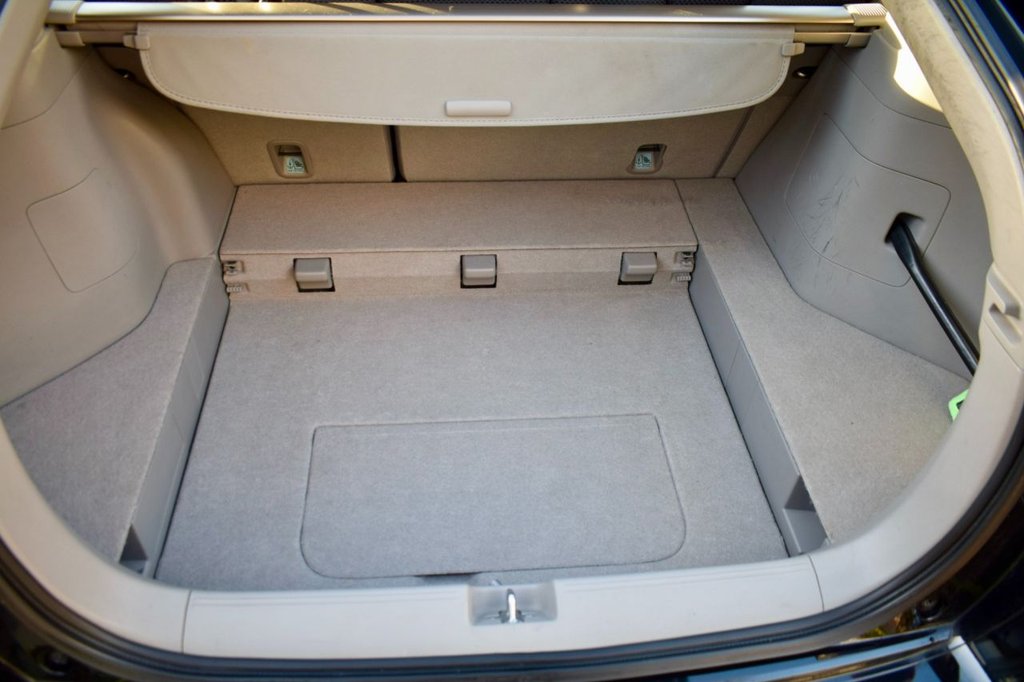 Used Honda Insight 2010 for sale - 76623324: Photo 11