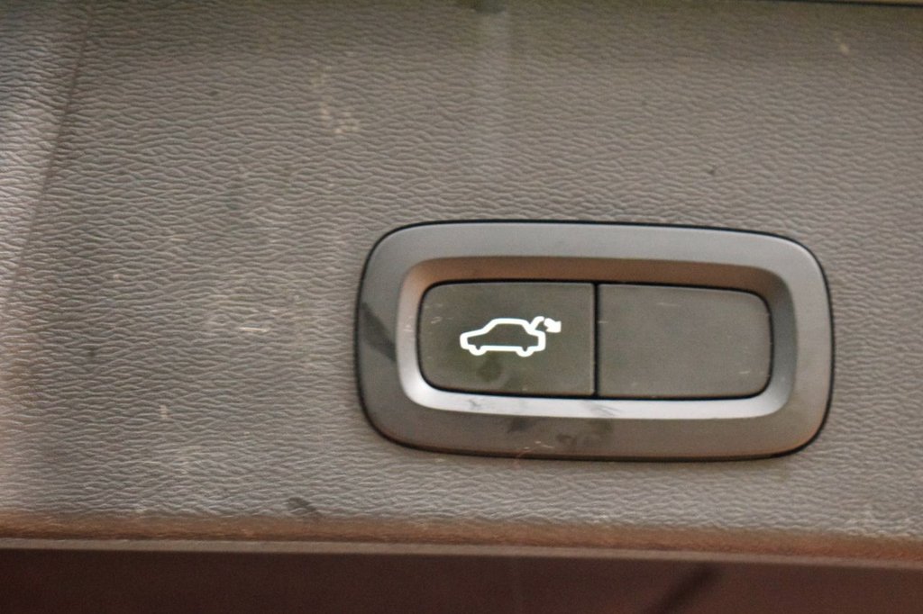 Used Volvo XC40 2021 for sale - 77288335: Photo 13