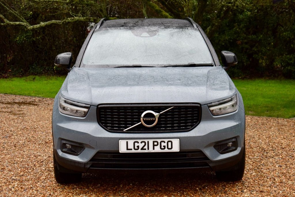 Used Volvo XC40 2021 for sale - 77288335: Photo 2