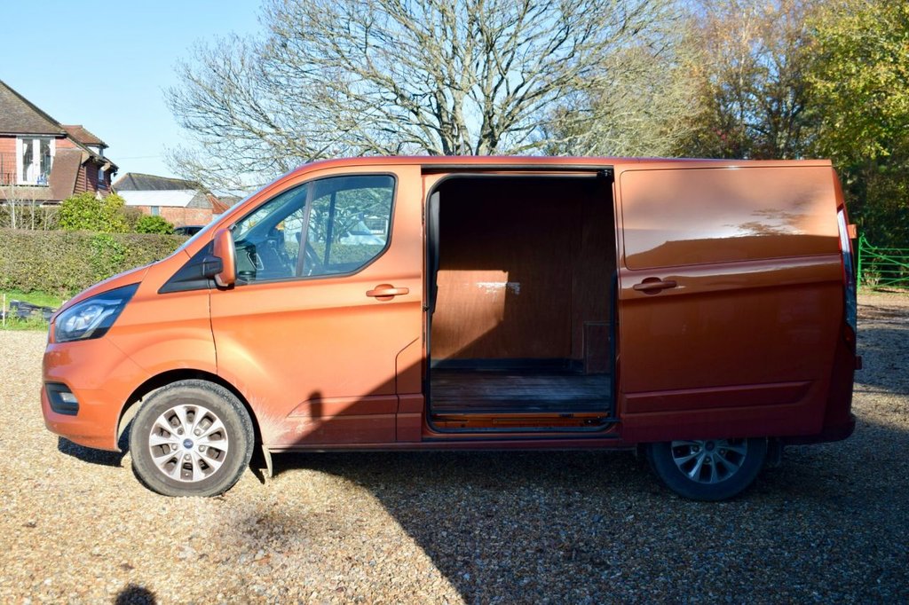 Used Ford Transit Custom 2018 for sale - 76610328: Photo 9