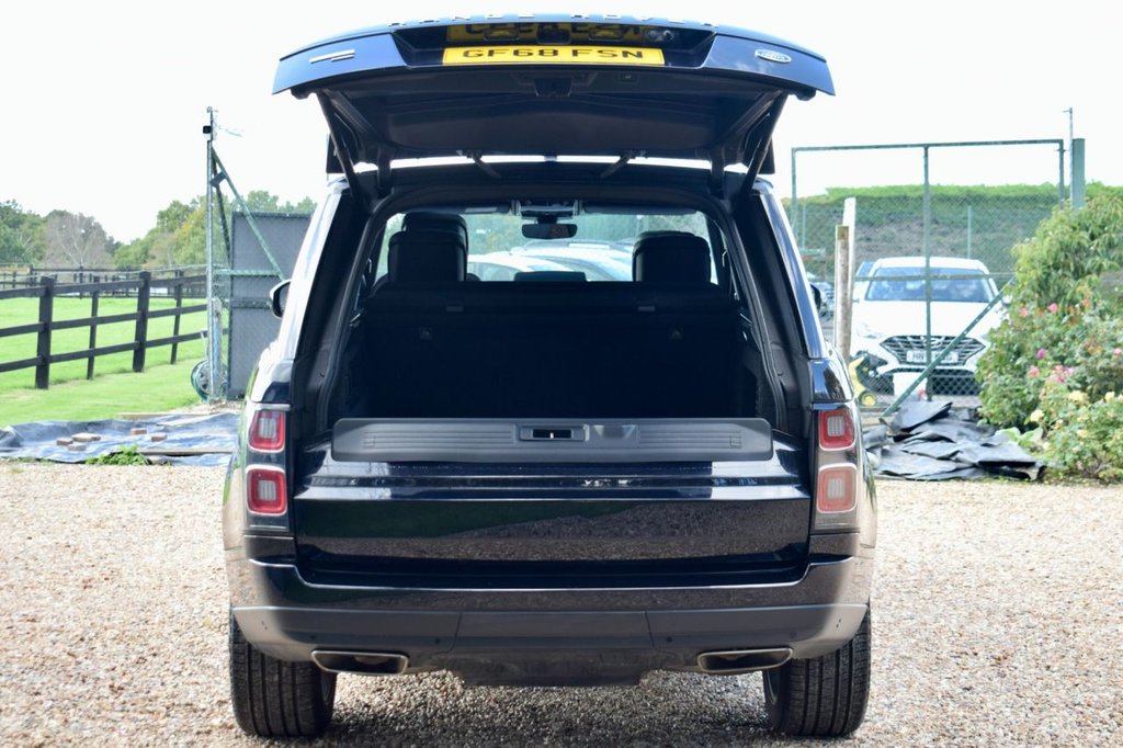 Used Land Rover Range Rover 2018 for sale - 76202156: Photo 11