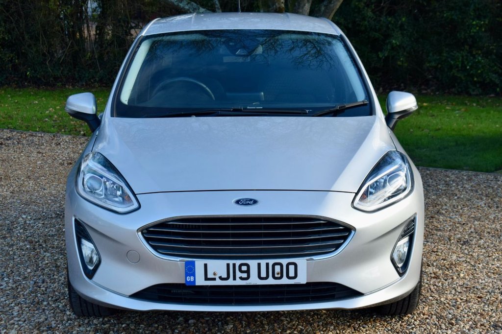 Used Ford Fiesta 2019 for sale - 76642673: Photo 2