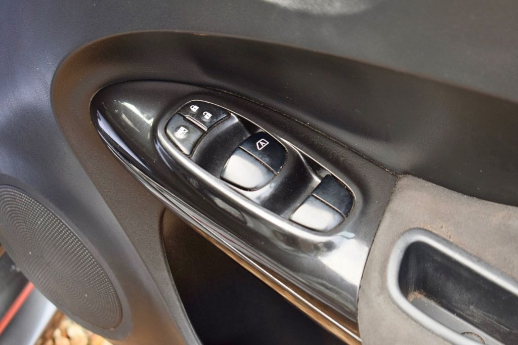 Used Nissan Juke 2014 for sale - 77200081: Photo 29