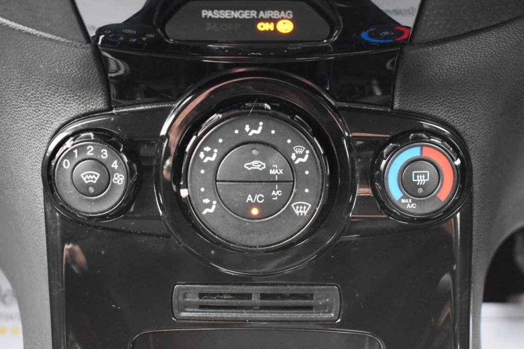 Used Ford Fiesta 2015 for sale - 77139751: Photo 37