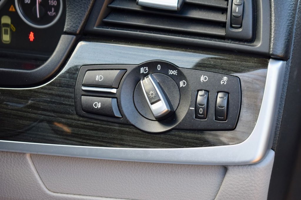 Used BMW 5 Series 2012 for sale - 77437179: Photo 28