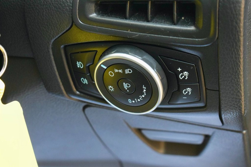 Used Ford Focus 2015 for sale - 76474626: Photo 25