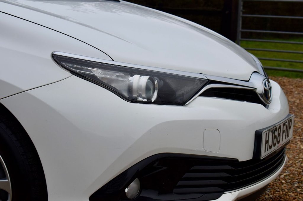 Used Toyota Auris 2018 for sale - 77200224: Photo 18