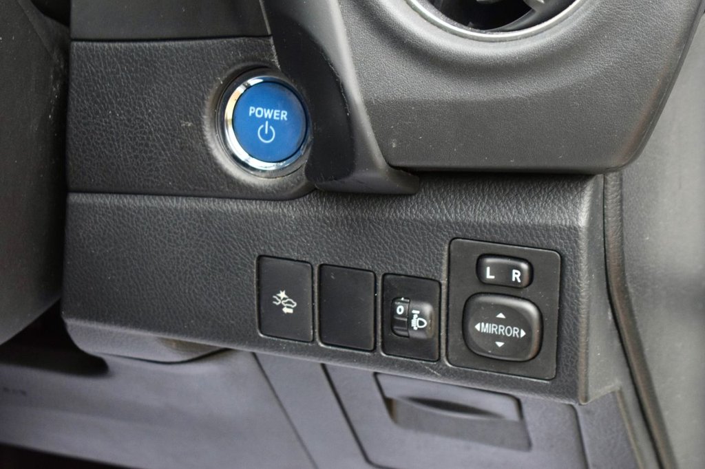 Used Toyota Auris 2018 for sale - 77200224: Photo 28