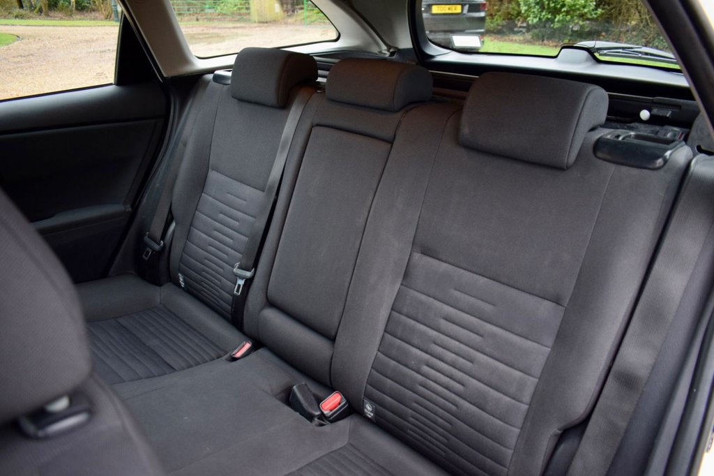 Used Toyota Auris 2018 for sale - 77200224: Photo 33