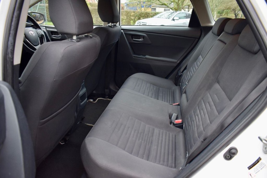 Used Toyota Auris 2018 for sale - 77200224: Photo 34