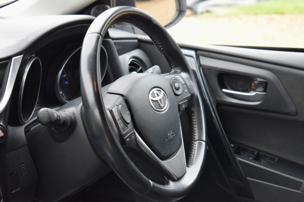 Used Toyota Auris 2018 for sale - 77200224: Photo 38