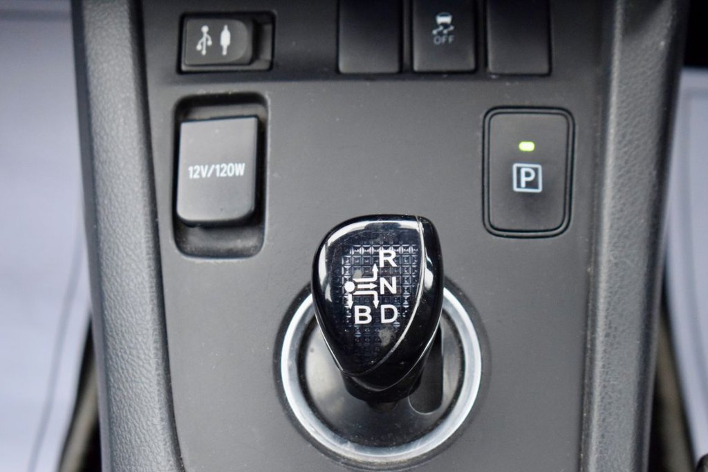 Used Toyota Auris 2018 for sale - 77200224: Photo 41