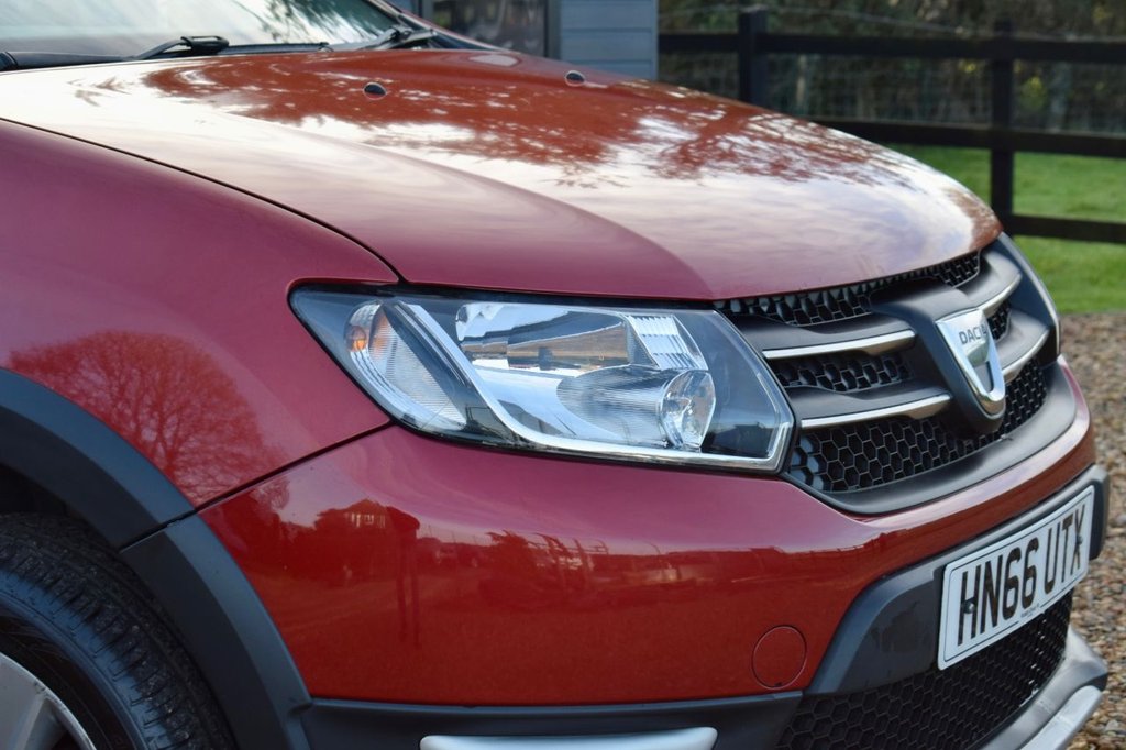 Used Dacia Sandero Stepway 2016 for sale - 77072530: Photo 16