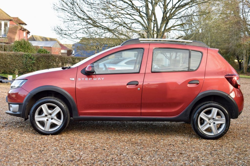 Used Dacia Sandero Stepway 2016 for sale - 77072530: Photo 7
