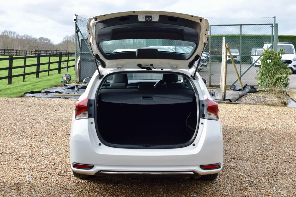 Used Toyota Auris 2019 for sale - 77539677: Photo 12