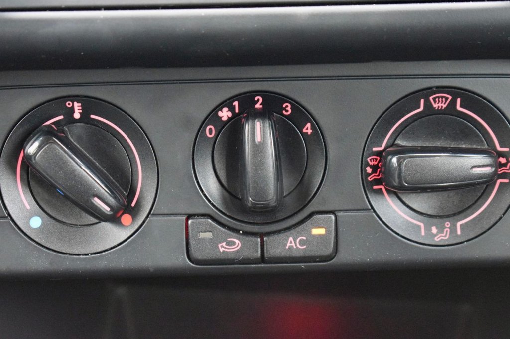 Used Volkswagen Polo 2013 for sale - 77177920: Photo 44