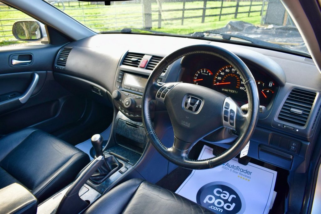 Used Honda Accord 2004 for sale - 76574821: Photo 30
