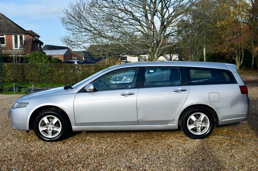 Used Honda Accord 2004 for sale - 76574821: Photo 6