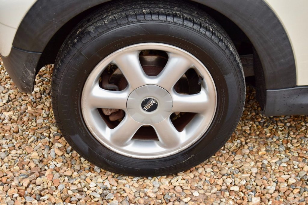 Used MINI Hatch 2010 for sale - 77588305: Photo 18