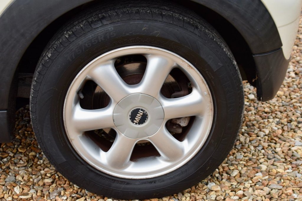 Used MINI Hatch 2010 for sale - 77588305: Photo 19