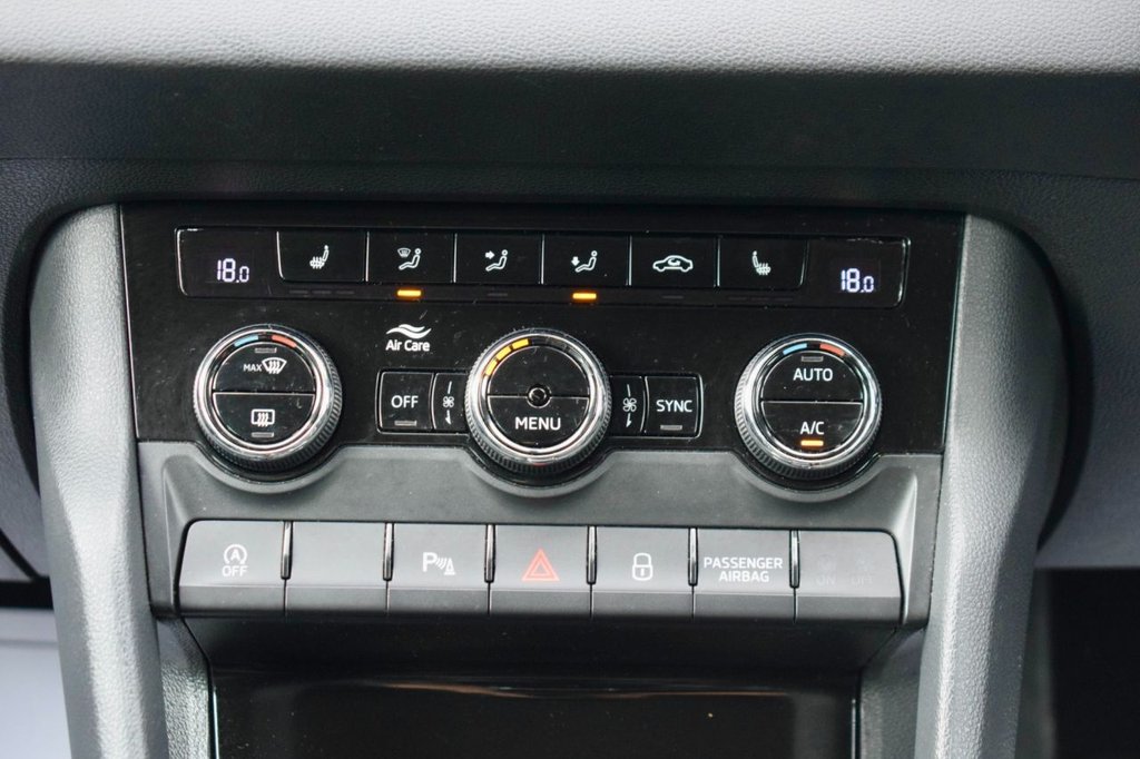 Used Skoda Karoq 2018 for sale - 76570470: Photo 38