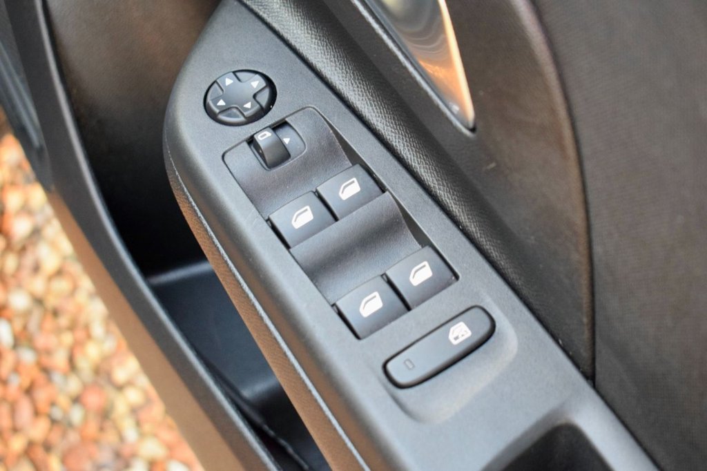 Used Vauxhall Corsa 2023 for sale - 76665582: Photo 22