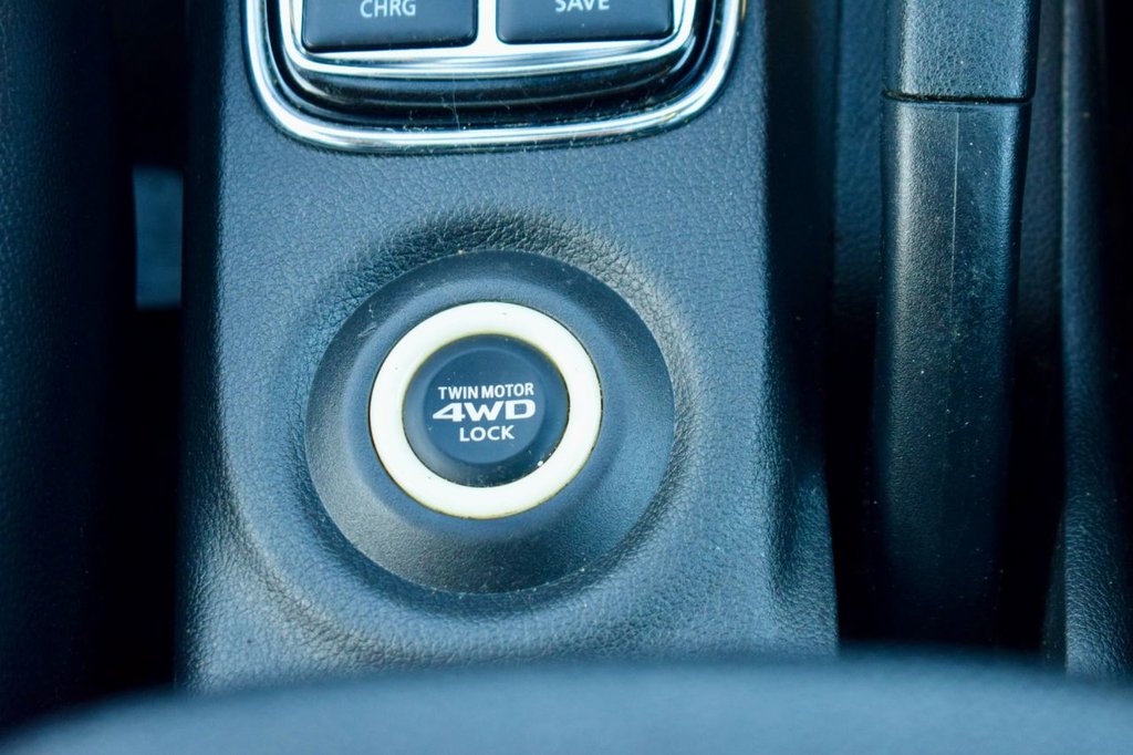 Used Mitsubishi Outlander 2014 for sale - 76665561: Photo 37