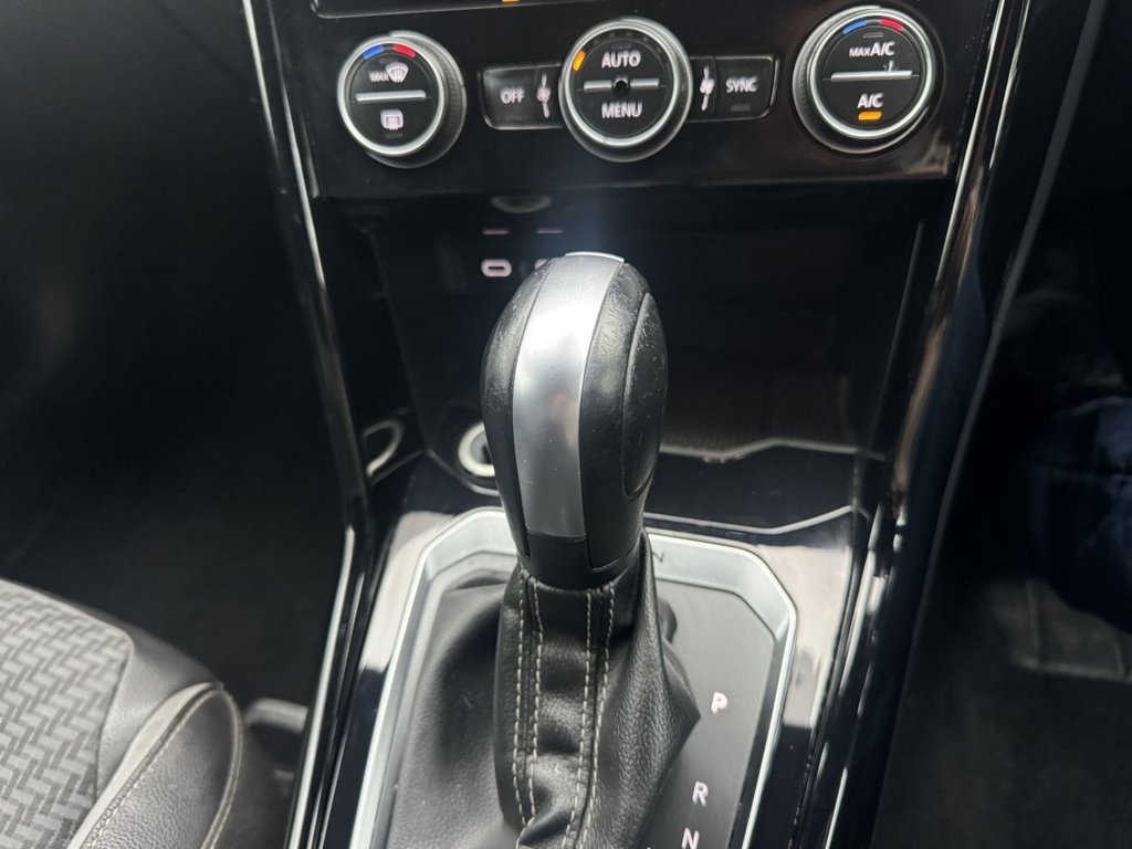 Used Volkswagen T-Roc 2021 for sale - 77483516: Photo 14