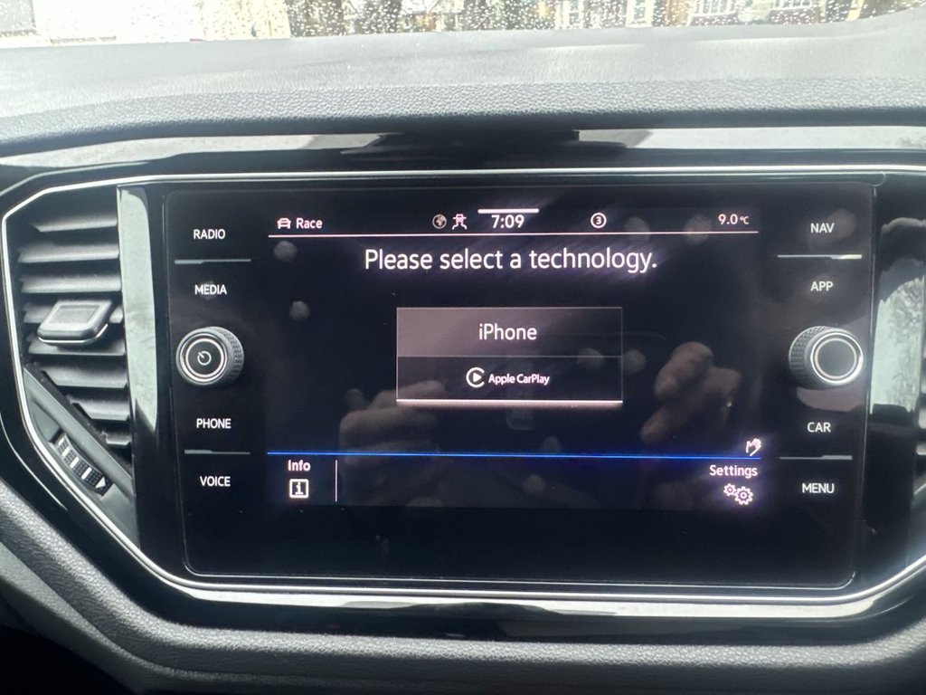 Used Volkswagen T-Roc 2021 for sale - 77483516: Photo 19