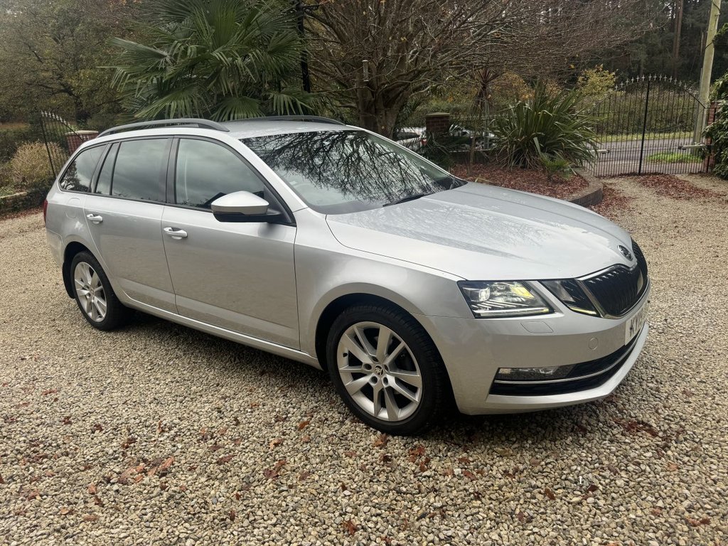 Used Skoda Octavia 2019 for sale - 76632213: Photo 2