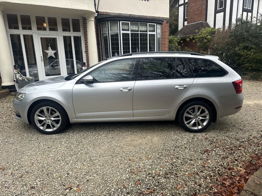 Used Skoda Octavia 2019 for sale - 76632213: Photo 4