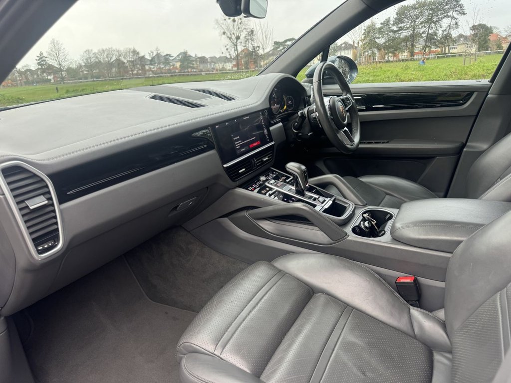 Used Porsche Cayenne 2018 for sale - 77427806: Photo 13