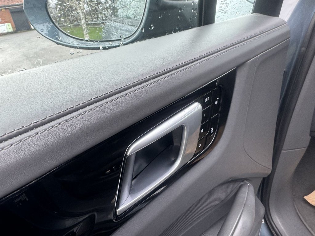 Used Porsche Cayenne 2018 for sale - 77427806: Photo 14