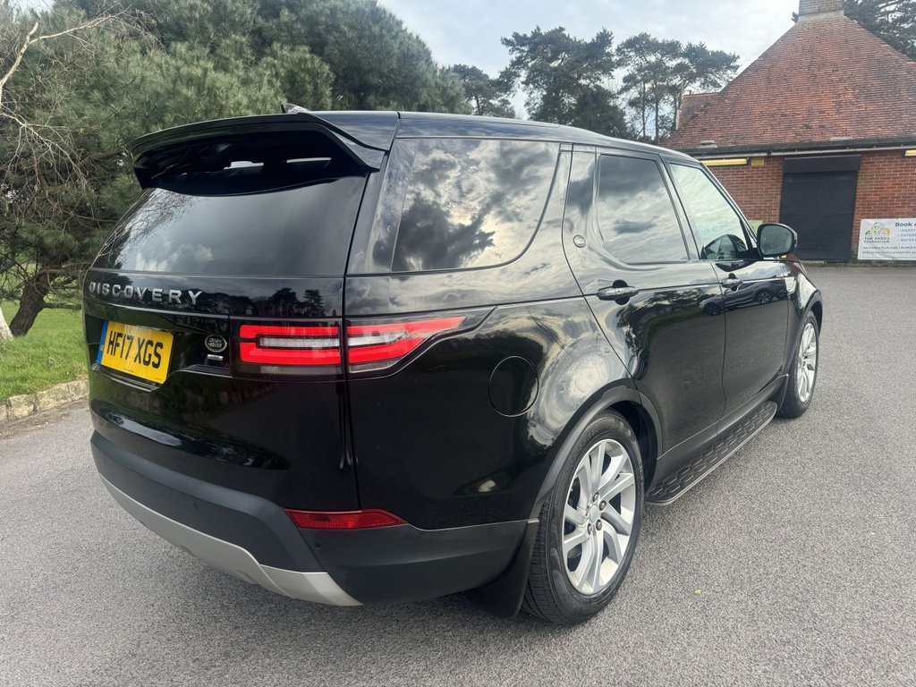 Used Land Rover Discovery 2017 for sale - 78030421: Photo 4