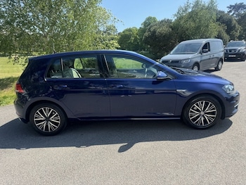 Used Volkswagen Golf 2018 for sale - 78487871: Photo