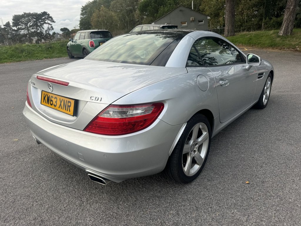Used Mercedes-Benz SLK 2014 for sale - 76634998: Photo 17